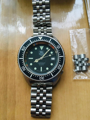 TAG HEUER Deep Dive 980.023N Black Date 1000m Men's Quartz Watch