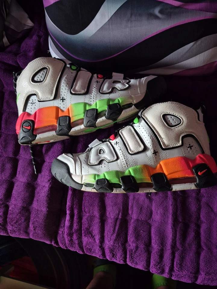 Nike Air  More Uptempo Ghost - Photo 1/4