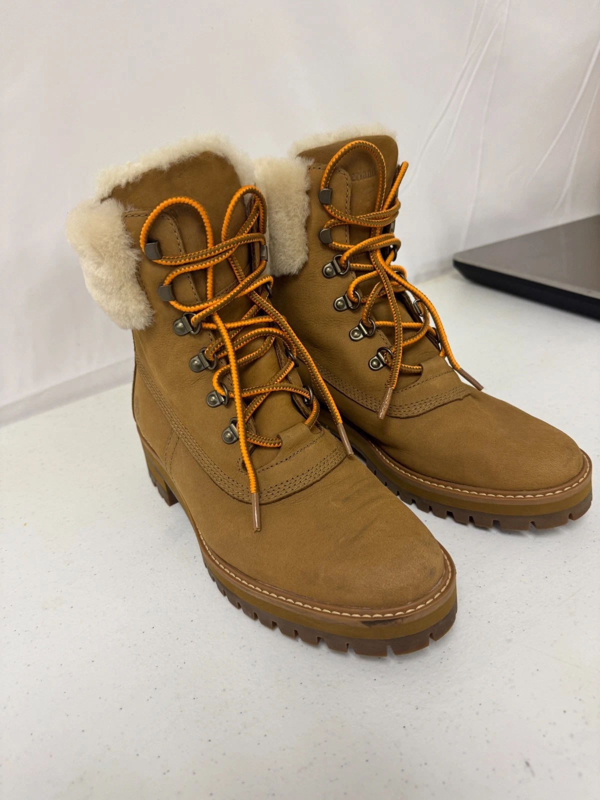 Timberland Courmayeur Valley stivali in shearling marrone A5219 da donna taglia US 10