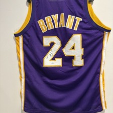 Law of Cards: Panini and Art of the Game Settle Kobe Bryant Autograph Suit 21
