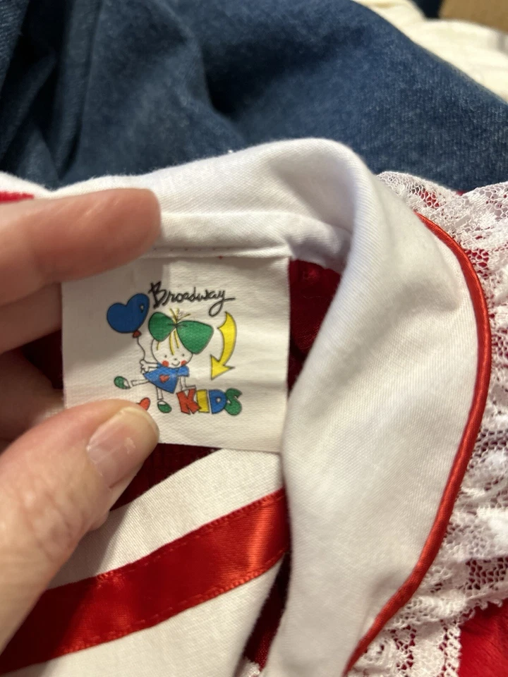 Vtg 90s Red Velvet Girls 12 Mos Dress Broadway Kids Floral Lace Trim Christmas - Image 3 of 4