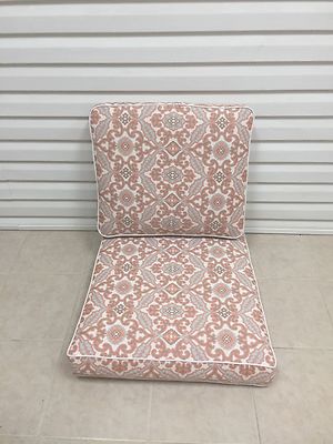 Frontgate ARABESQUE Swivel Lounge Patio Chair Outdoor