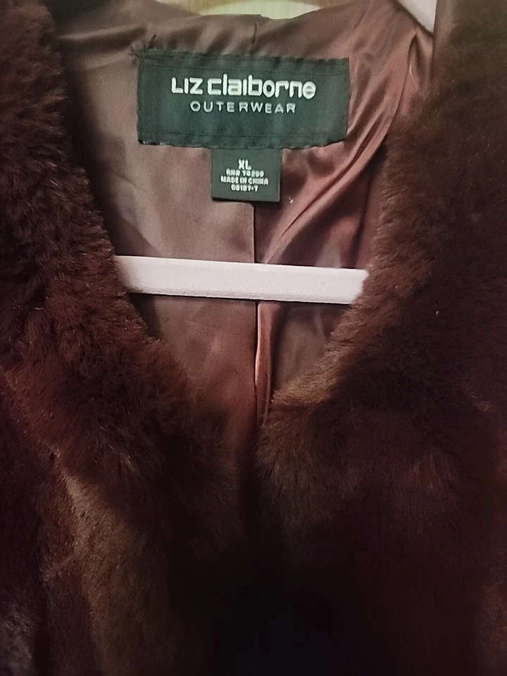 Abrigo para mujer Liz Claiborne granate de piel sintética, talla XL Foto 2 de 4