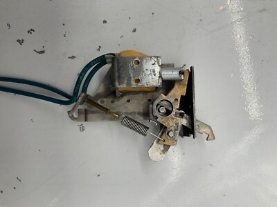 GENERAL ELECTRIC TFKUVA1 UNDER VOLTAGE RELEASE 120V FOR TFK BREAKER