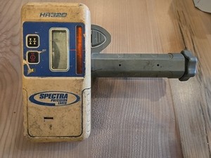 Trimble Spectra Precision HR320 Receiver Detector Bracket Screen Damage Works