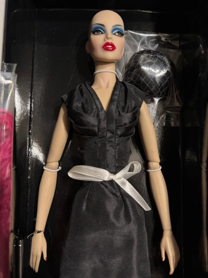 "Muñeca de moda desnuda Jason Wu Integrity 2009 AvantGuards Avantgarde afrodisíaco 16""" Foto 2 de 3