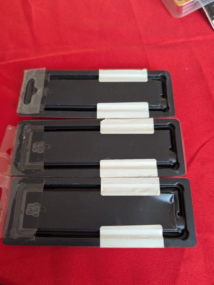 3x 1GB MAPLIN DDR, different frequency, please read description  - Image 3 of 3