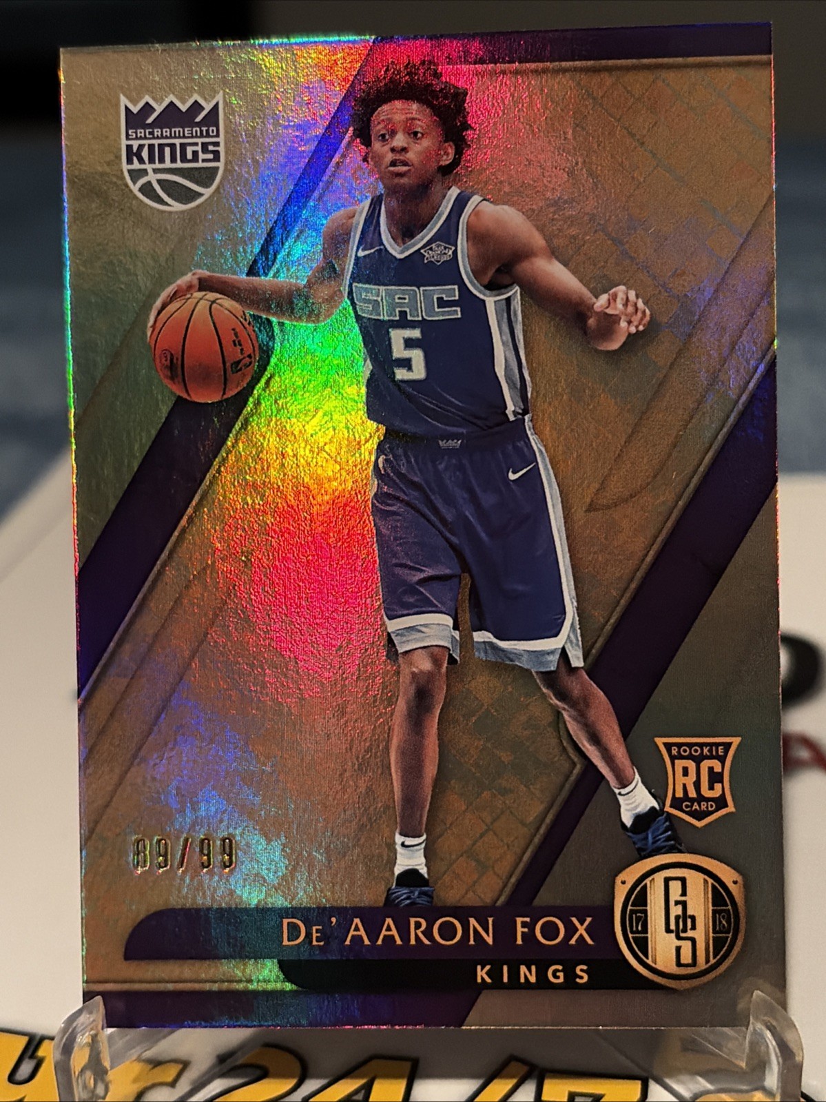 2017-18 Panini Chronicles - Gold Standard De'Aaron Fox #155 /99 (RC)