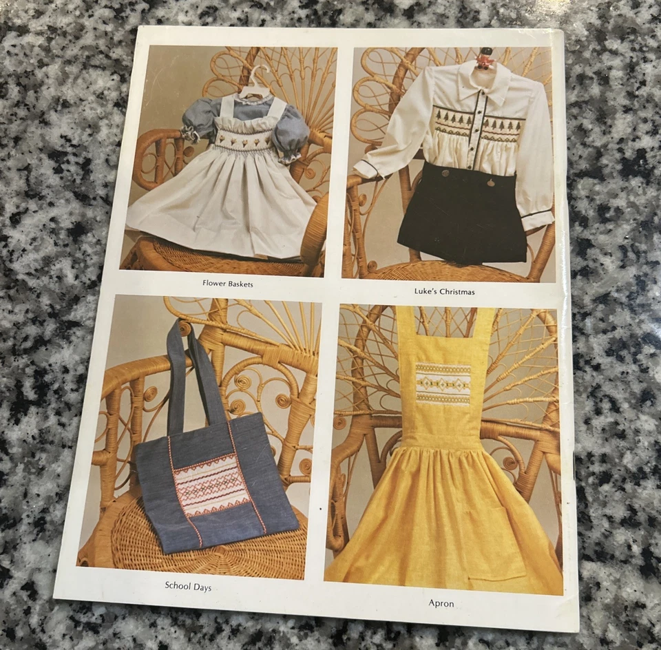 Libro inglés Smocking paso a paso prendas de costura Sandy Hunter Foto 2 de 4