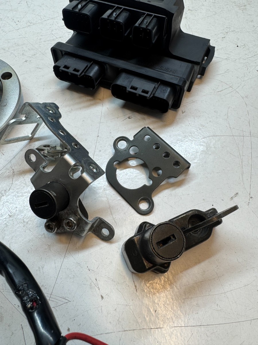 Kawasaki ZX14-R ZZR1400 2006 - 2011 Complete Ignition Lock Key Set