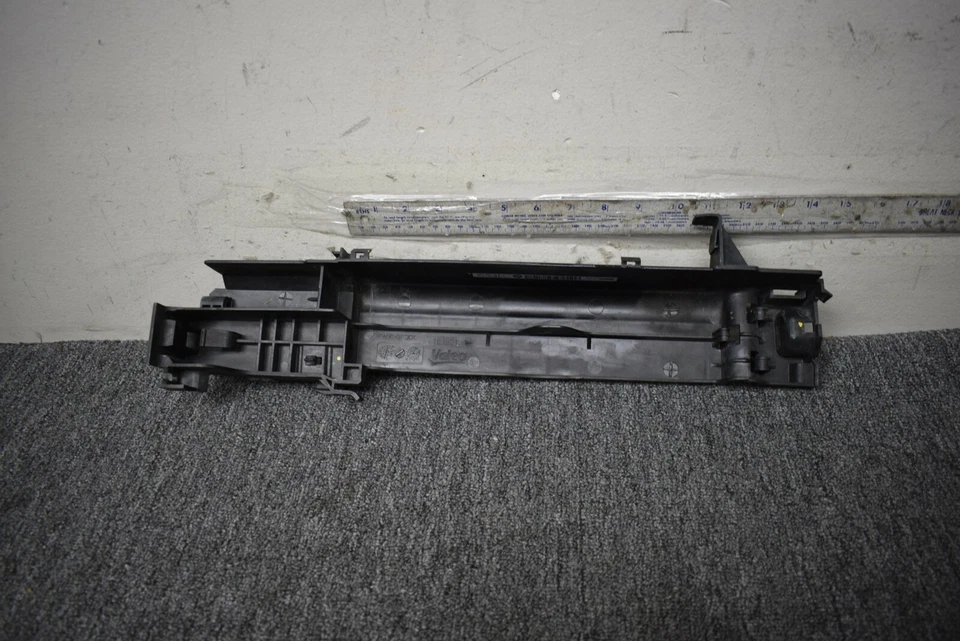 2016 BMW M4 БОКОВОЙ КРОНШТЕЙН РАДИАТОРА ЗАВОДСКОЙ OEM - Изображение 4 из 4