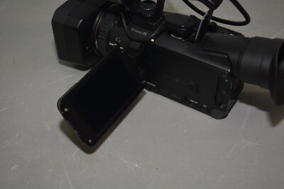 Sony HXR-NX70U (96 GB) High Definition DVD, AVCHD Camcorder Sony HXR-NX70U (96 GB) High Definition DVD, AVCHD Camcorder