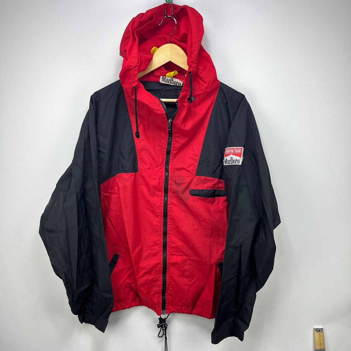 Vintage '90s Marlboro Adventure Team Windbreaker Jacket XL Vintage '90s Marlboro Adventure Team Windbreaker Jacket XL