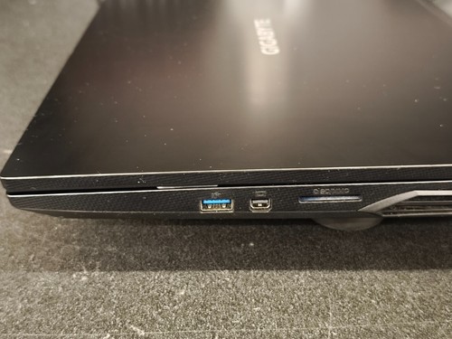 Portátil para juegos GIGABYTE G5 KC 15,6 pulgadas | 2 TB NVME | i5-10500H | 16 GB RAM | 240 Hz - Imagen 10 de 11
