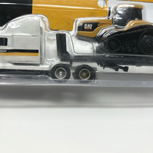 Ertl CAT Challenger 45 Ag Tractor Hauling Set 1/64 Scale Diecast metal - Read - Picture 10 of 11