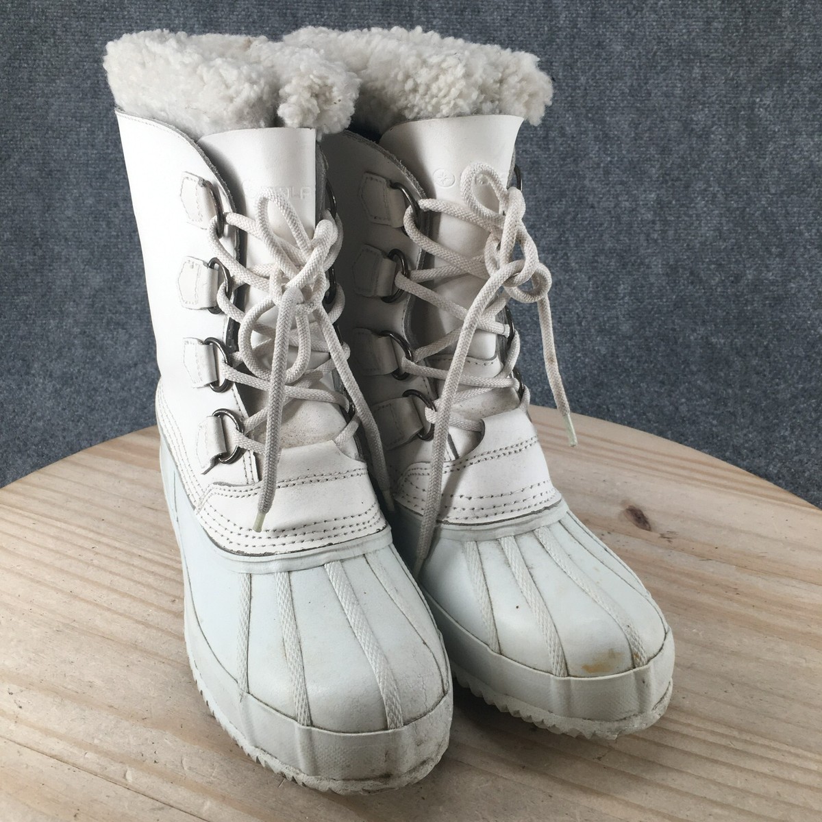 Polaris Winter Snow Boots Womens 9 White Steel Shank Mid Calf Faux