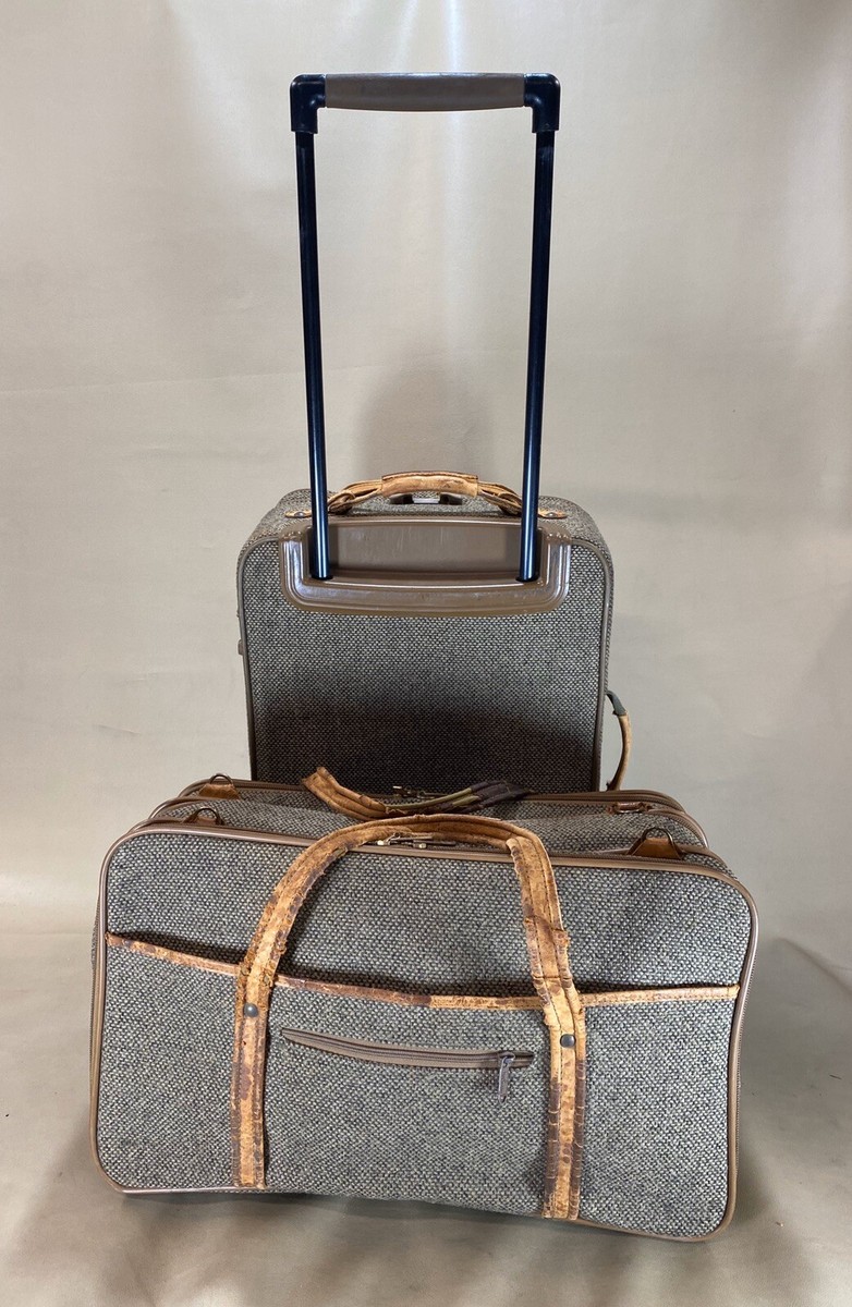 Hartmann Vintage Tweed Carry On Set 20” Duffle & 22” Upright Hartmann Vintage Tweed Carry On Set 20” Duffle & 22” Upright