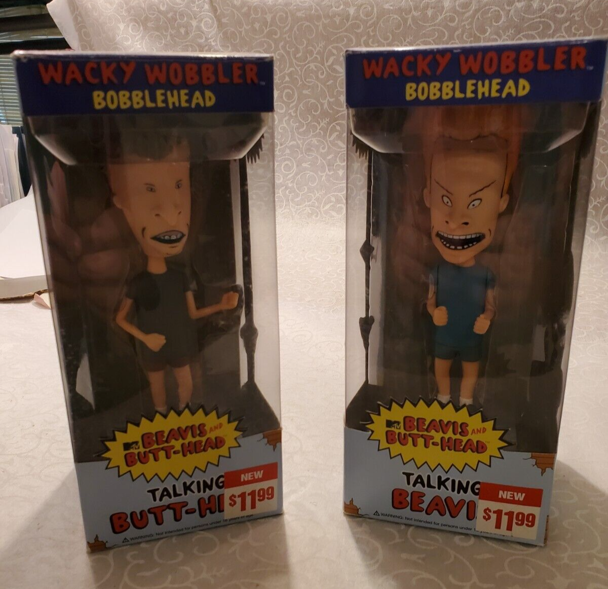 Funko Wacky Wobbler Bobblehead Talking BEAVIS & BUTT-HEAD Funko Wacky Wobbler Bobblehead Talking BEAVIS & BUTT-HEAD
