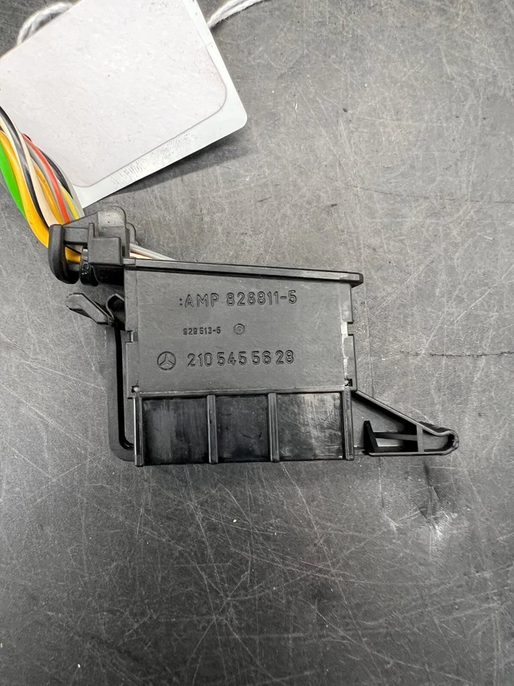 97-04 Mercedes Benz SLK230 OEM Interruptor de luz Fusible Coleta Arnés de cables 2105455628 Foto 2 de 4