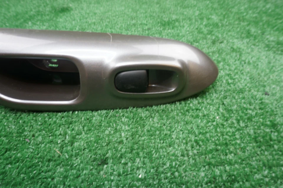 Interruptor de ventana lado izquierdo Nissan Juke 2011 2012 2013 2014 2015 2016 fabricante de equipos originales Foto 3 de 4