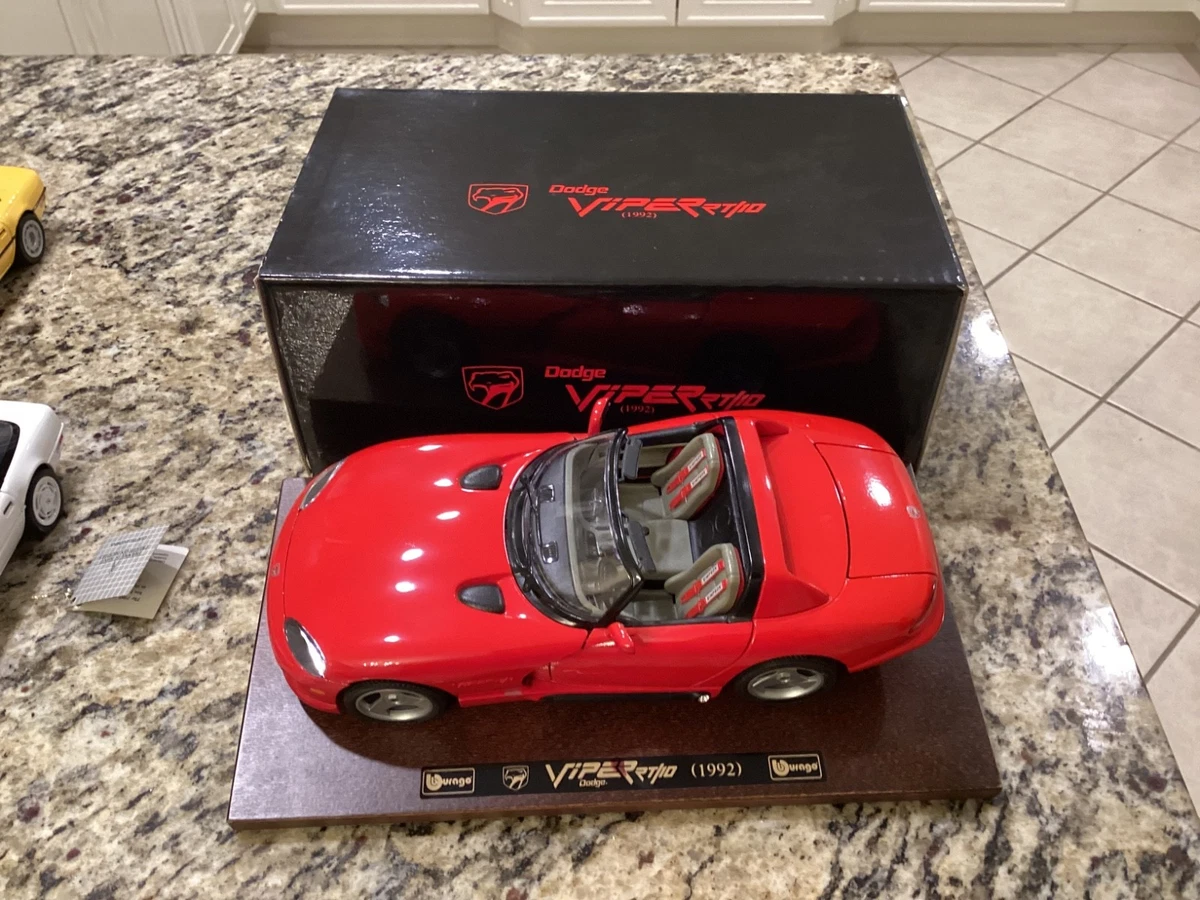 Burago 1/18 Dodge Viper RT/10 Jaune 1993 - Catalogue 1996 - Boîte D'origine