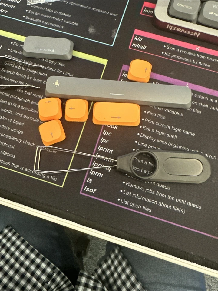 Redragon K652 75% Wireless RGB Mechanical Keyboard, Tri-Mode 84 Keys brown Switc - Image 3 of 4