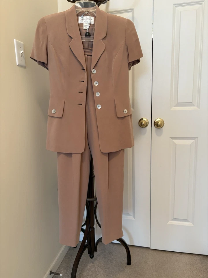 Trajes para mujer Jones New York con chaqueta y pantalón 2P Foto 2 de 3