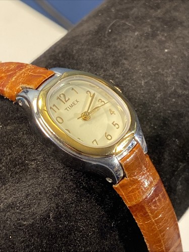 TIMEX ARMBANDUHR gold & silberfarben oval braun LEDERBAND DAMEN neue Batterie - Bild 2 von 9