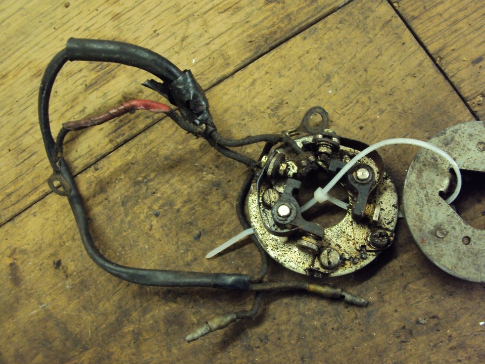 KAWASAKI Z250 Z 250 MOTORBIKE MOTORCYCLE STATOR POINTS MOUNTING PLATE