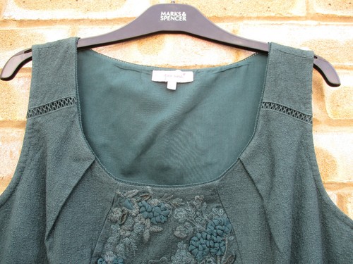 Per una size 12 embroidered-front green dress NEW!!! - Picture 10 of 13