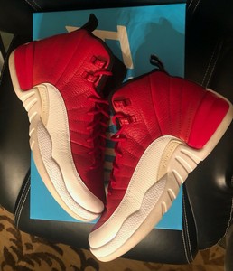 retro 12 red size 7