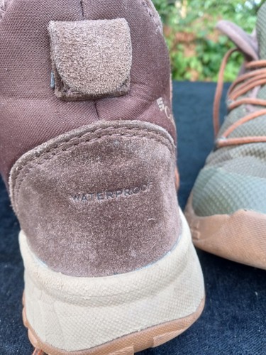 USED COLUMBIA SIZE 10 SHOES - Picture 23 of 23