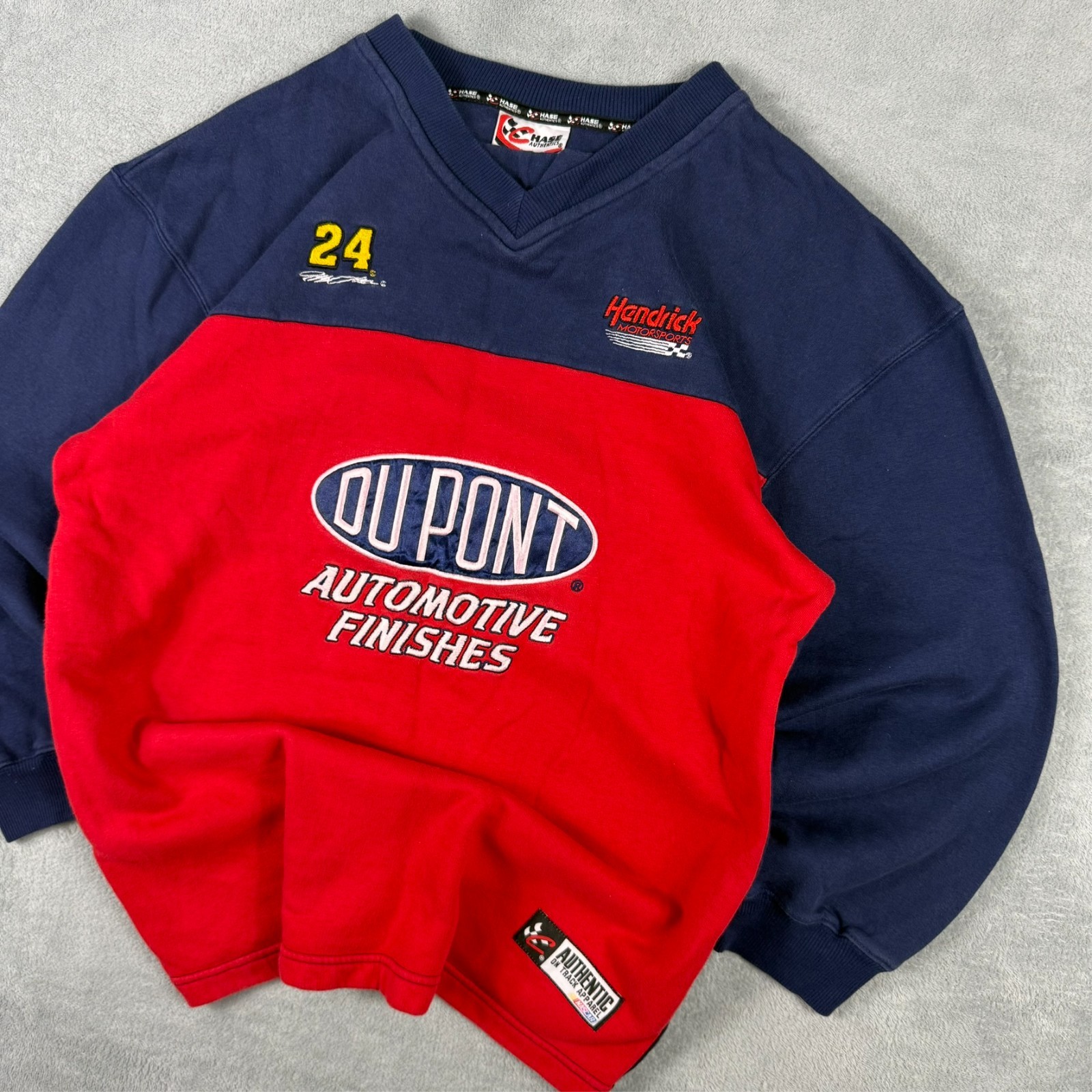 VTG Chase Authentics 2000s DuPont 24 Jeff Gordon Nascar V Neck Medium Sweatshirt image 3