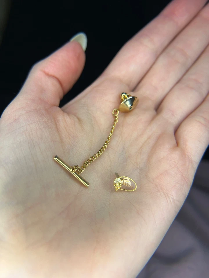 Vintage 10K Black Hills Gold & Silver Tie Tack Pin w/ Chain Clasp Original Box - Image 4 of 4