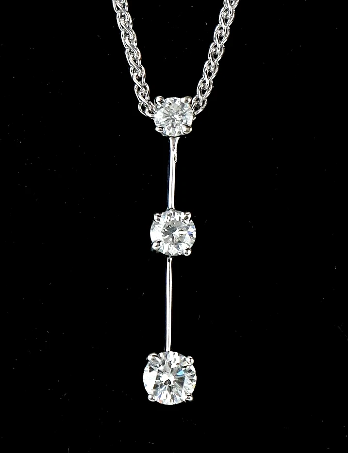 3 diamond drop pendant necklace online