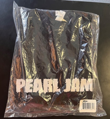 Pearl Jam 2025 Record Store Day Tshirt Size XXL (SEALED)