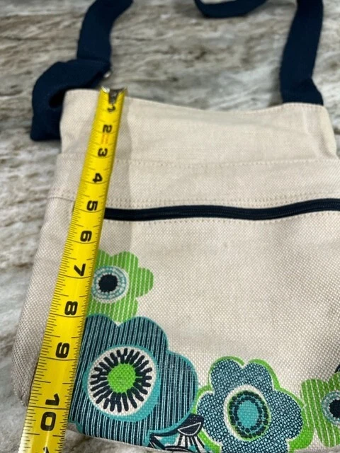 Bandolera Thirty One en fabulosas flores Foto 2 de 4