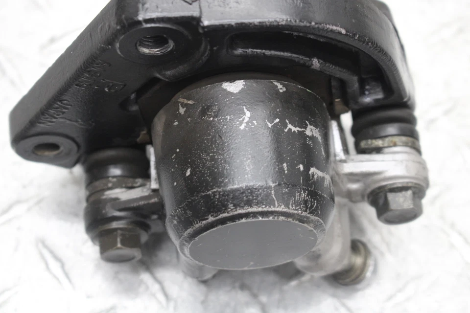 Pinza de freno delantera derecha Suzuki GS1100ES 1983 59100-49020 Foto 4 de 4