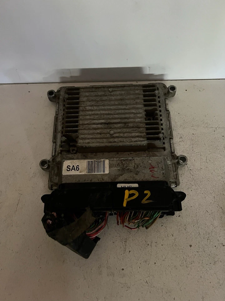 2002 HYUNDAI ELANTRA Engine Computer Module ECU ECM 39105-23030 FABRICANTE DE EQUIPAMENTO ORIGINAL (AA 355) - Imagem 2 de 3