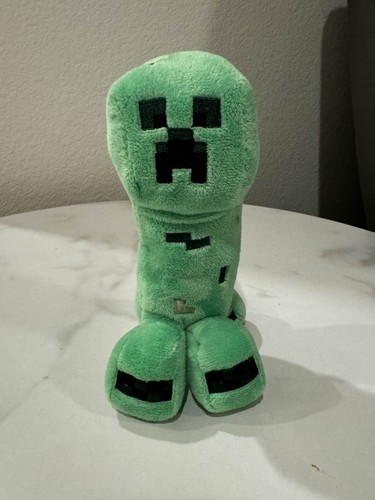NWOT - Minecraft Plushes - Enderman, Pig, Wolf and Creeper - 5-10 Inches - Picture 4 of 5