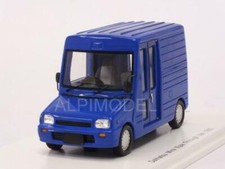 Daihatsu Mira Walk Through Van 1992 Blue 1:43 SPARK SJ043