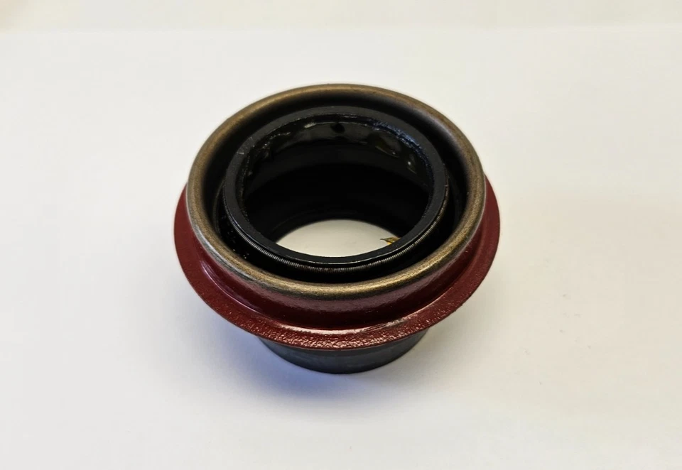 1965-1976 Dodge Plymouth Chrysler Transmission Output Yoke Seal 3515383 NOS - Image 3 of 4