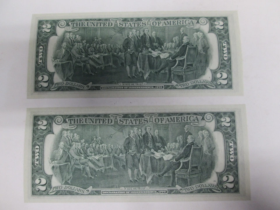 TWO US 1976 US $2 FEDERAL RESERVE NOTES- UNC & CONSECUTIVE - Image 2 of 2