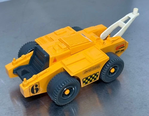 GI Joe USS Flagg Tow Tractor Vehicle w/ Engine Cover Hitch 1985 Original Clean