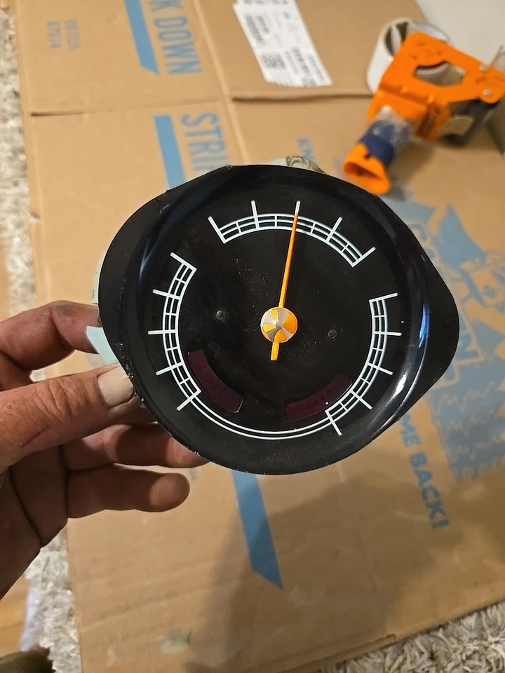 1967 - 72 Chevy/gmc Truck OEM Fuel Gauge For 1967-72 Chevy Pickup Truck C10 K5  - Image 2 of 3