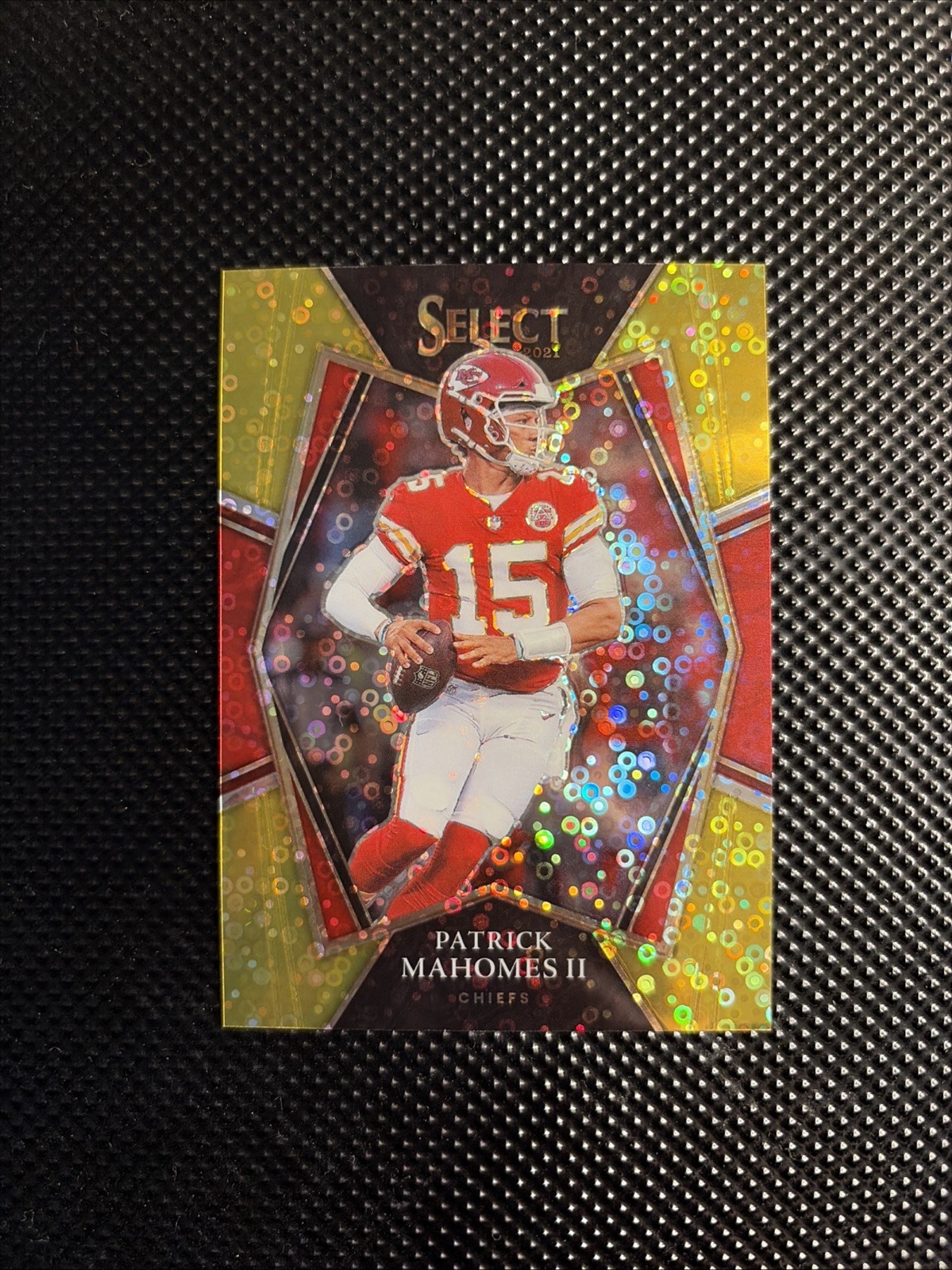2021 Panini Select Patrick Mahomes II Gold Disco H2 /10 Premier Level Chiefs