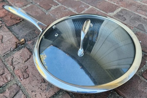 5 Stück HexClad Hybrid 12" Wok, 10" & 8" Bratpfanne mit Hartglasdeckel, GEBRAUCHT!! - Bild 7 von 12
