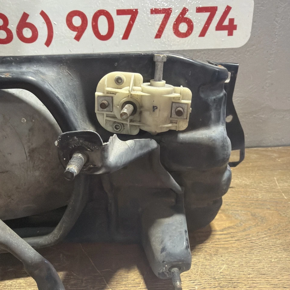 89 90 91 92 TOYOTA CRESSIDA CONDUCTOR LADO IZQUIERDO MONTAJE FARO OEM Foto 4 de 4