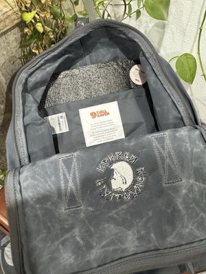 Fjallraven Re-Kanken Classic Backpack Slate Zip Pocket Seat  display picture 3