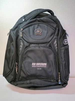 Ogio Backpack Technologio Tech Vault Black Laptop Pocket Padded Interior Clean 